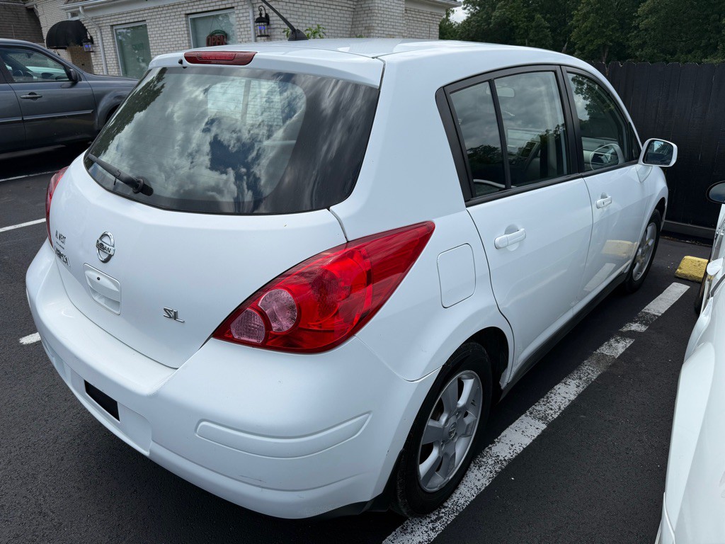 2007 Nissan Versa Image 4