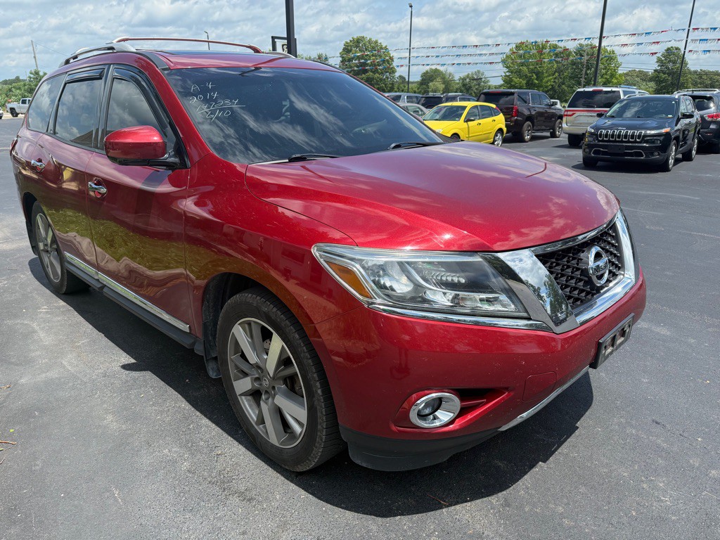 2014 Nissan Pathfinder Image 1