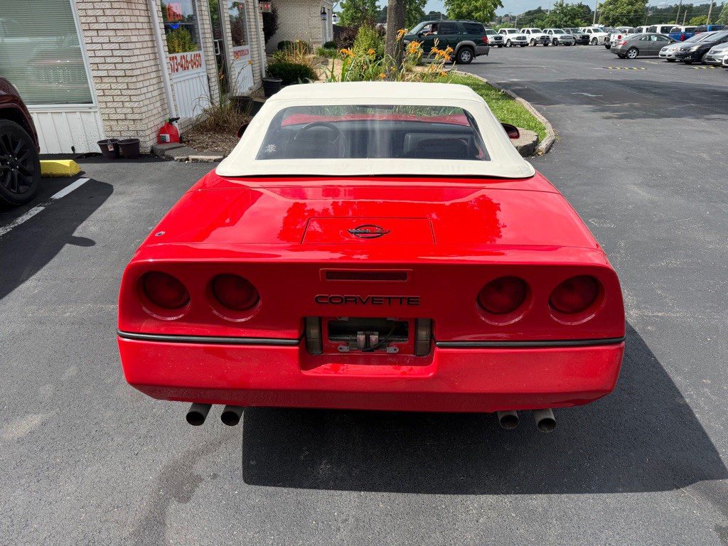 1986 Chevrolet Corvette Image 5