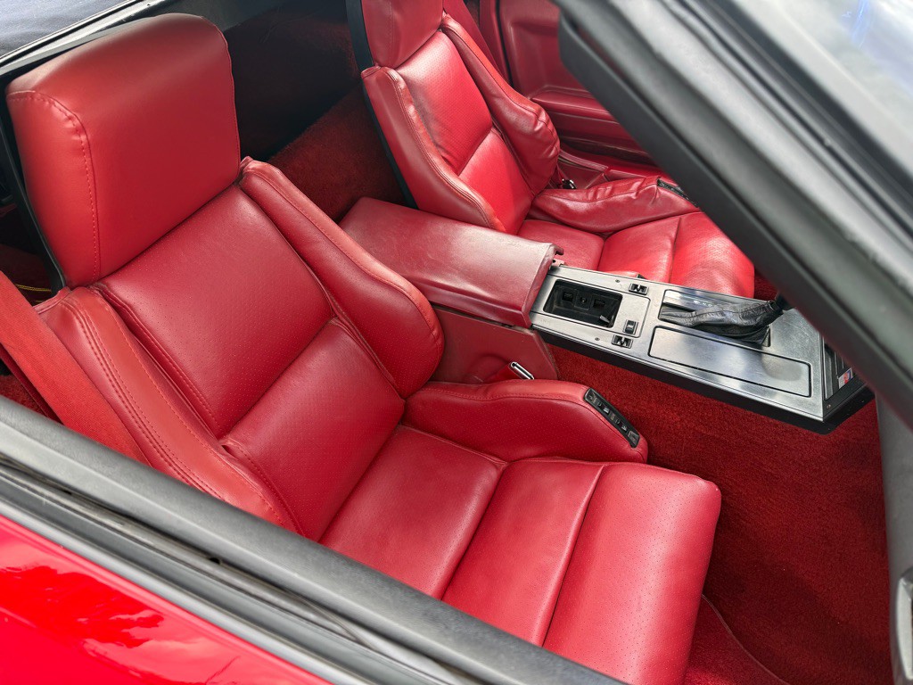 1986 Chevrolet Corvette Image 8