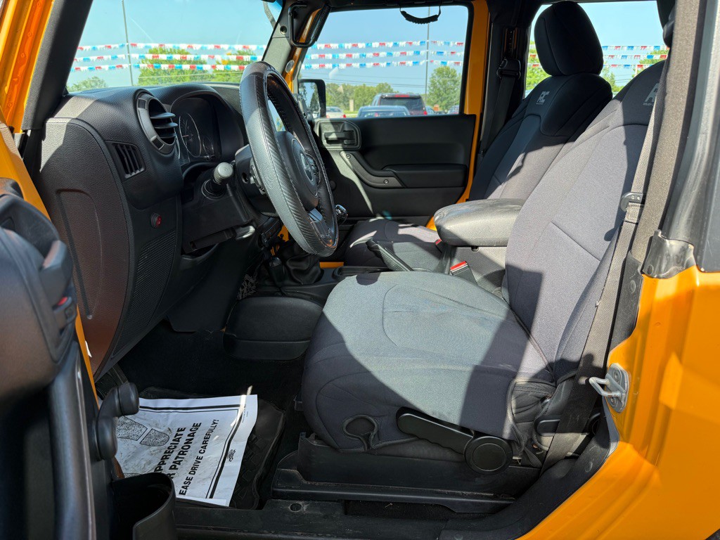 2012 Jeep Wrangler Image 7
