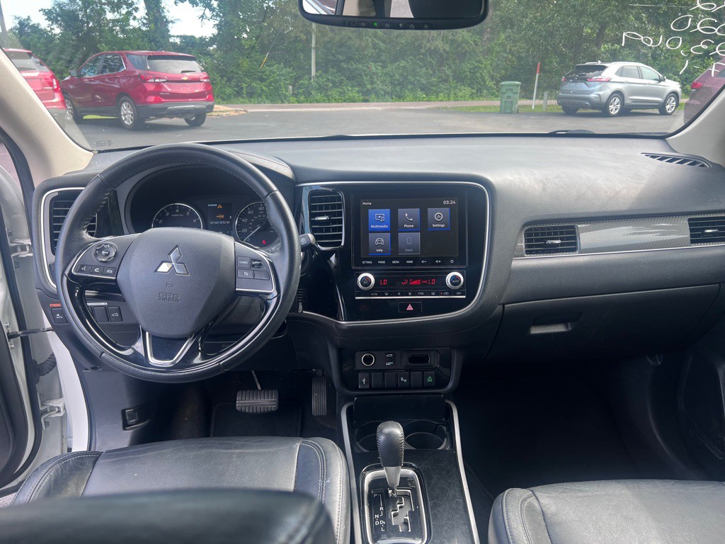 2020 Mitsubishi Outlander Image 7