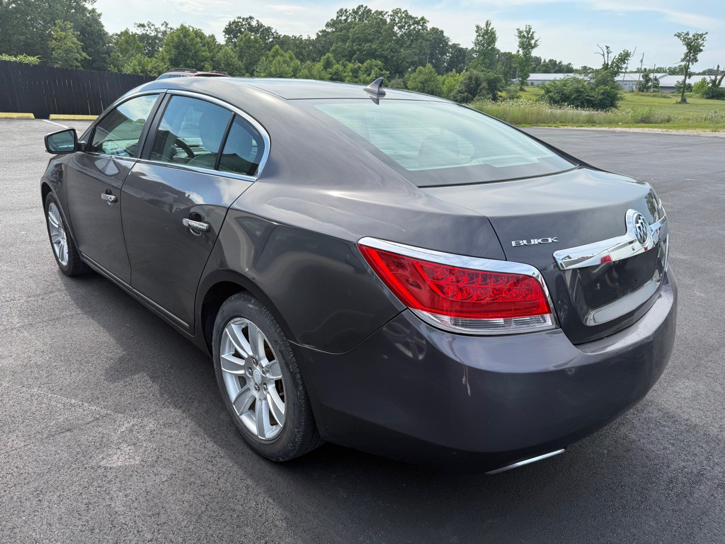 2012 Buick Lacrosse Image 3