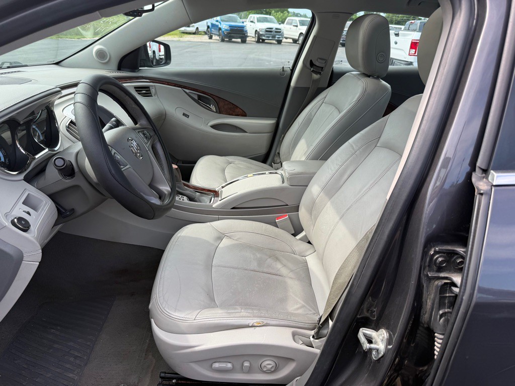 2012 Buick Lacrosse Image 7
