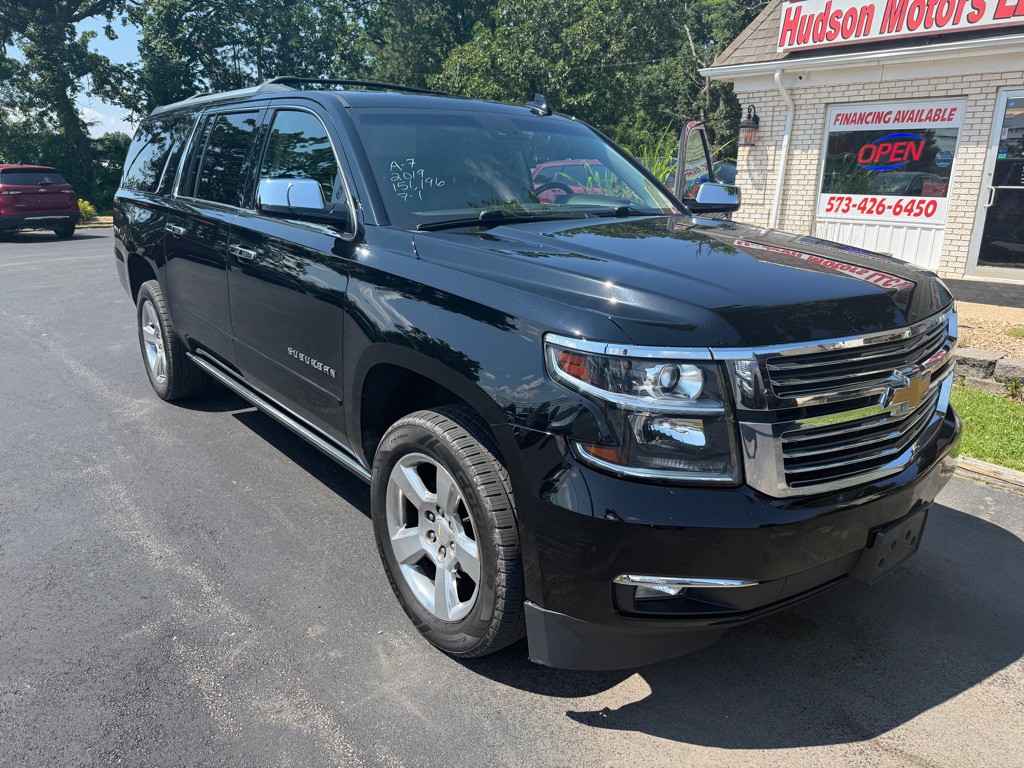 2019 Chevrolet Suburban Image 1