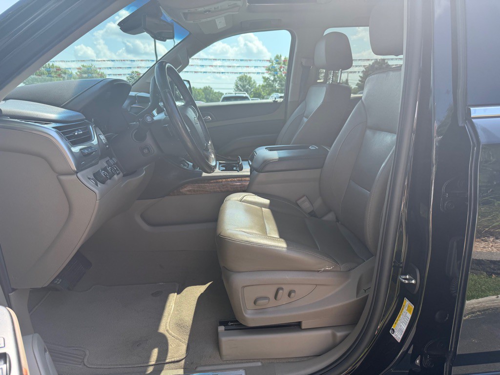 2019 Chevrolet Suburban Image 9