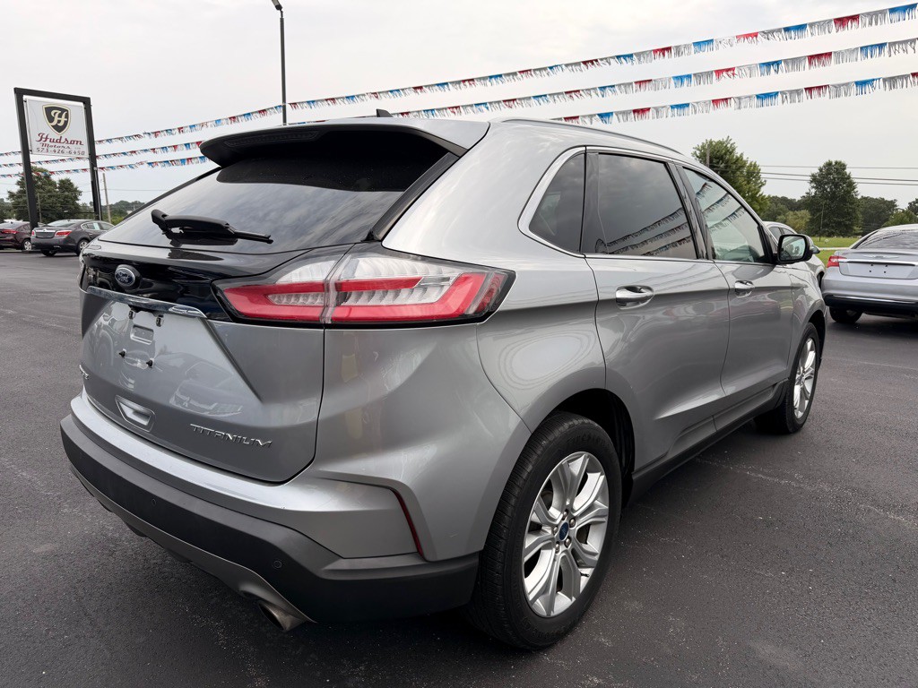 2020 Ford Edge Image 3