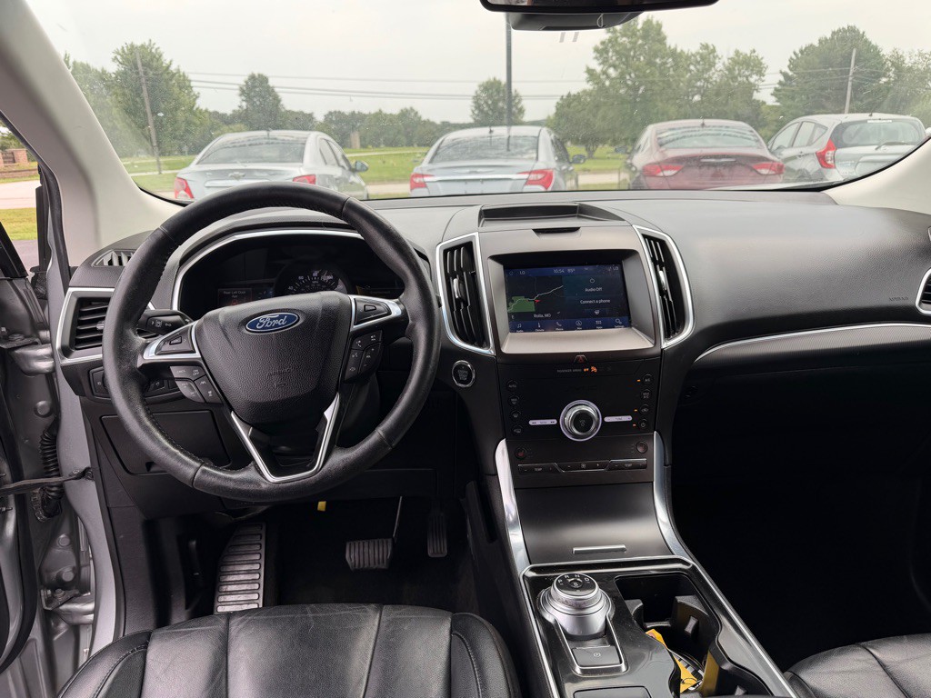 2020 Ford Edge Image 7