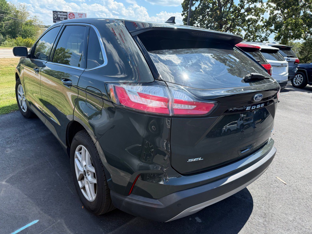 2023 Ford Edge Image 4