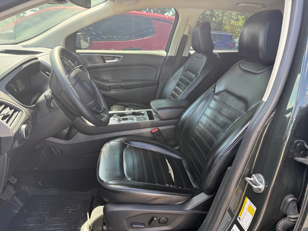 2023 Ford Edge Image 7