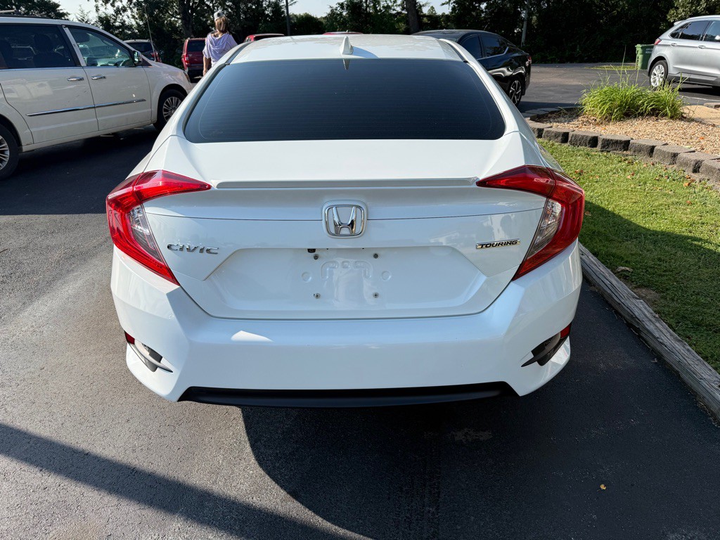 2018 Honda Civic Image 6