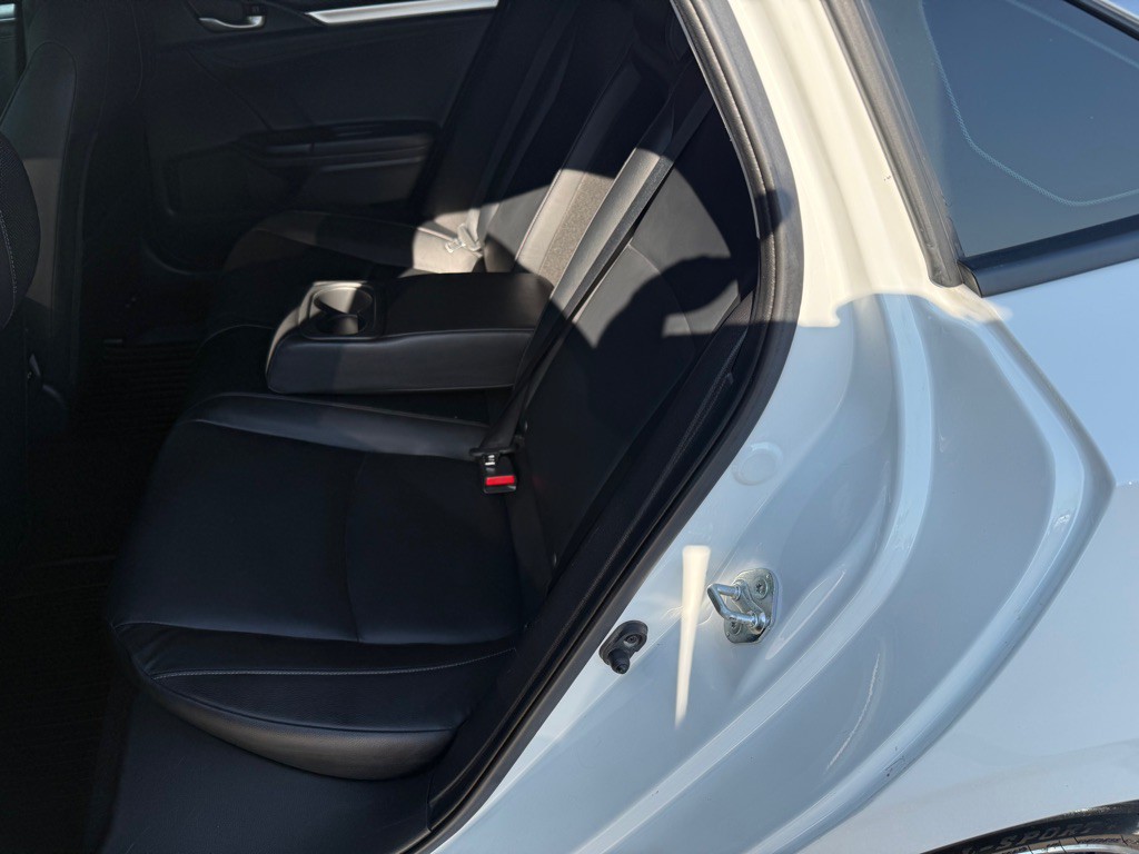 2018 Honda Civic Image 9
