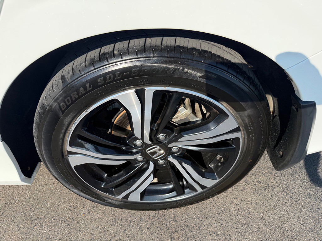 2018 Honda Civic Image 11