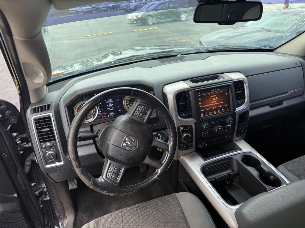 2016 RAM 1500 Image 5