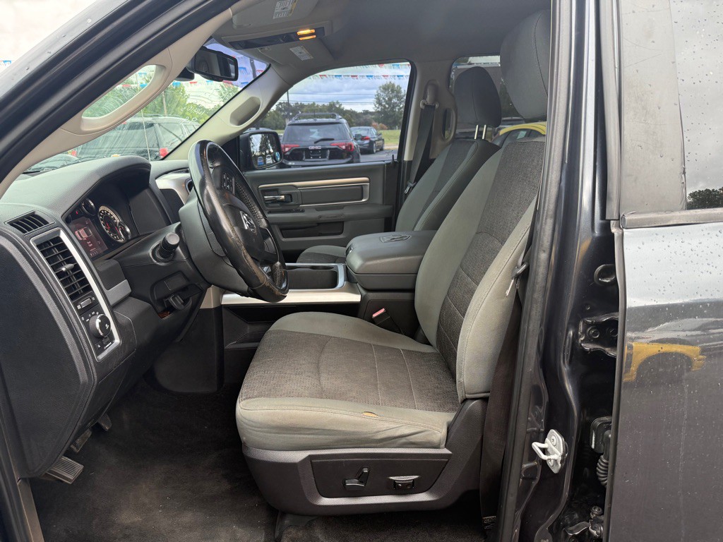 2016 RAM 1500 Image 6