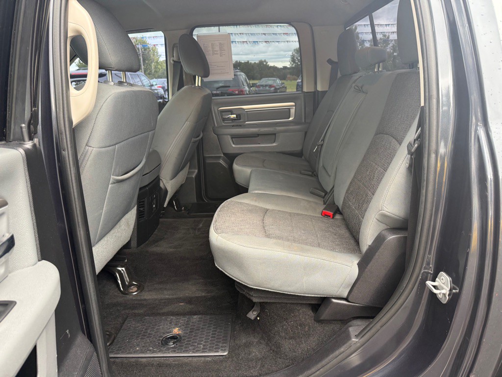2016 RAM 1500 Image 7