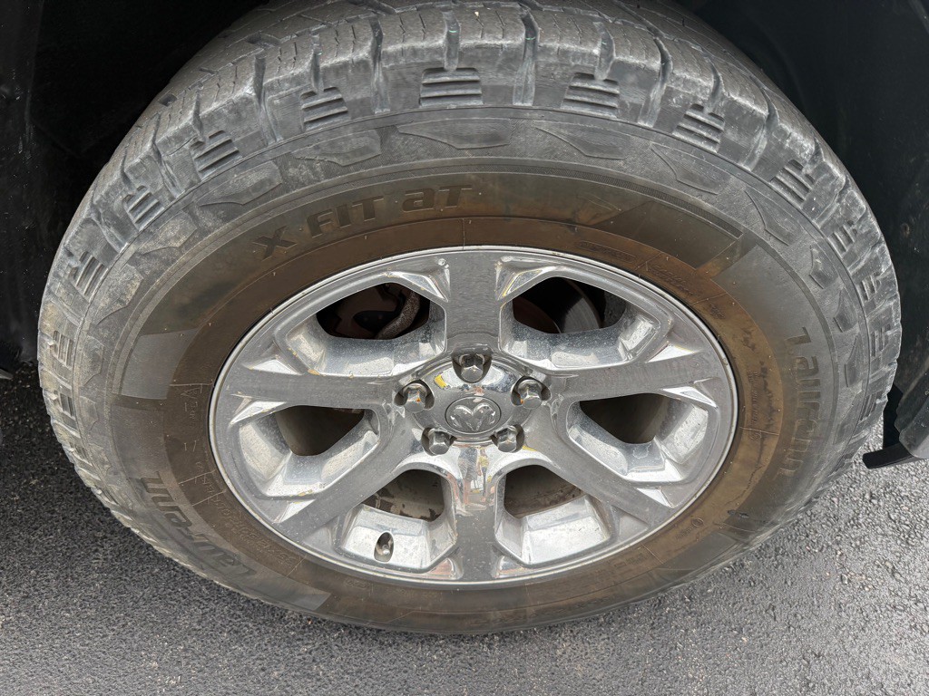 2016 RAM 1500 Image 9