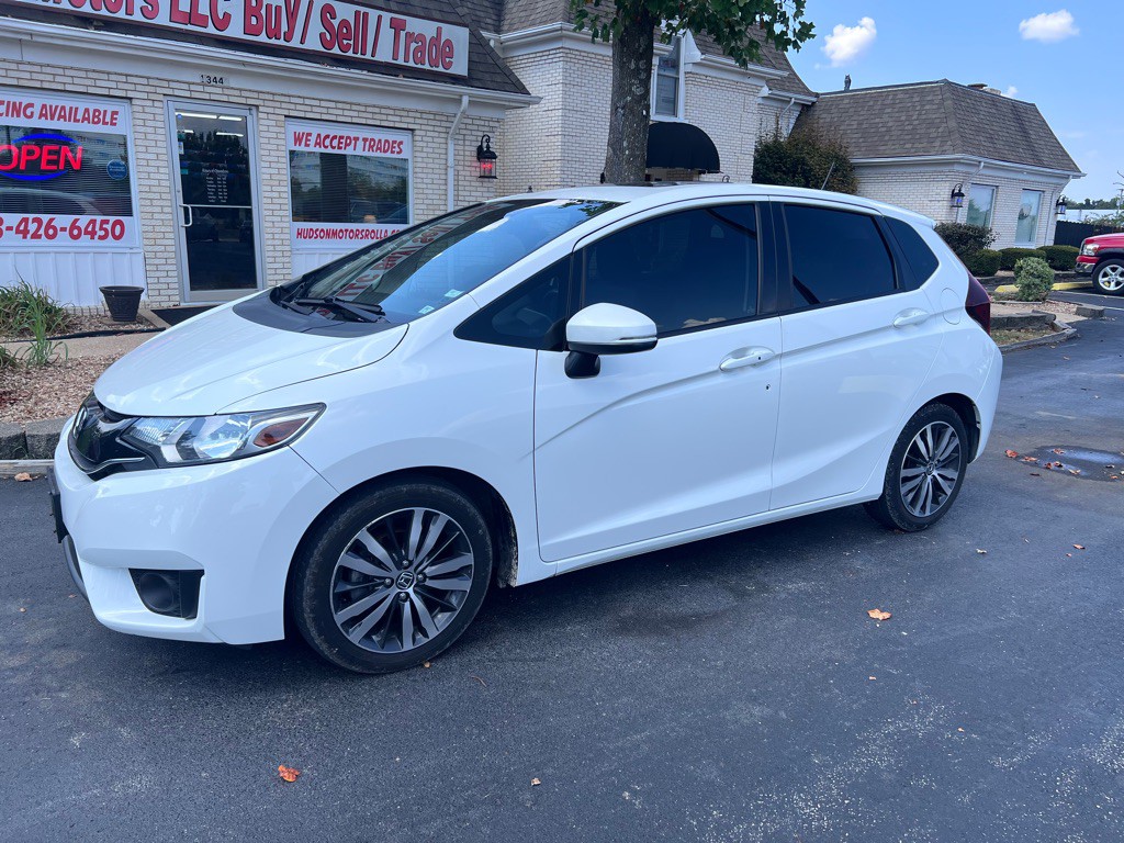 2015 Honda Fit Image 2