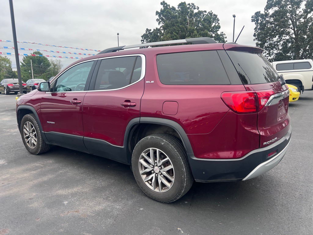 2018 GMC Acadia Image 2