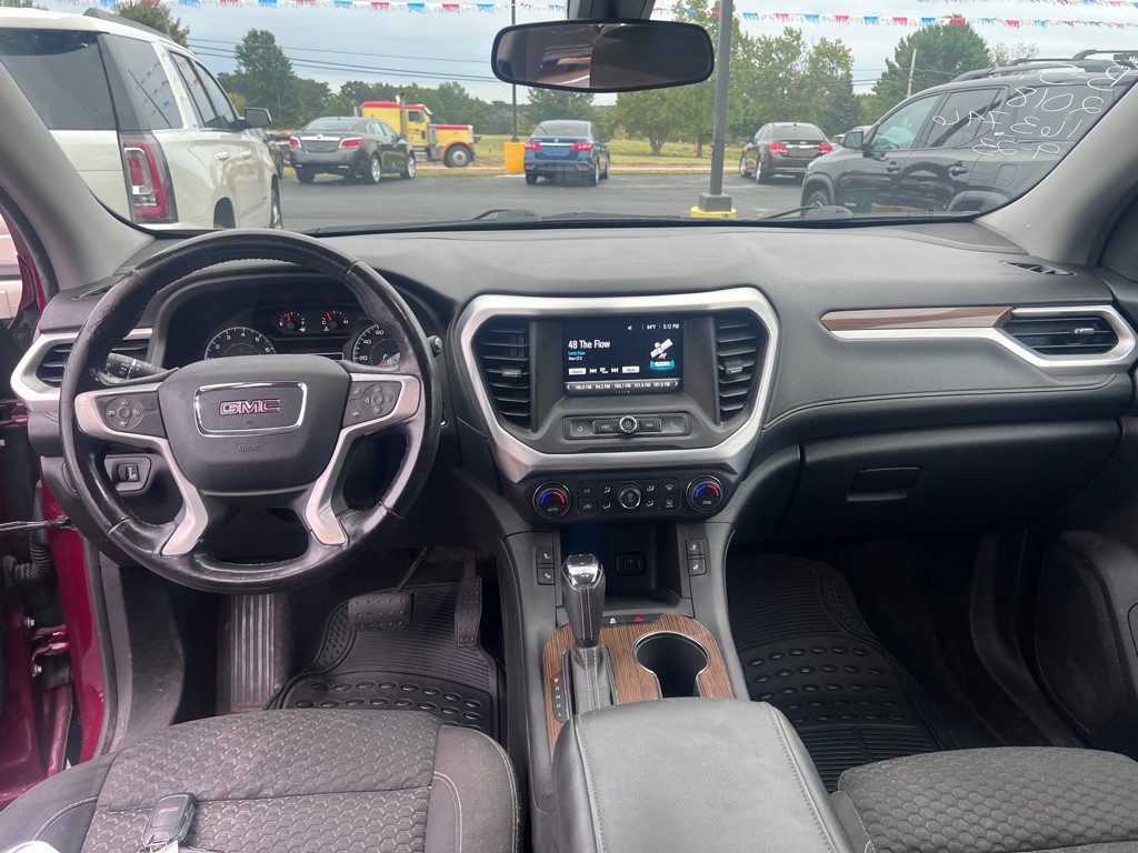 2018 GMC Acadia Image 9