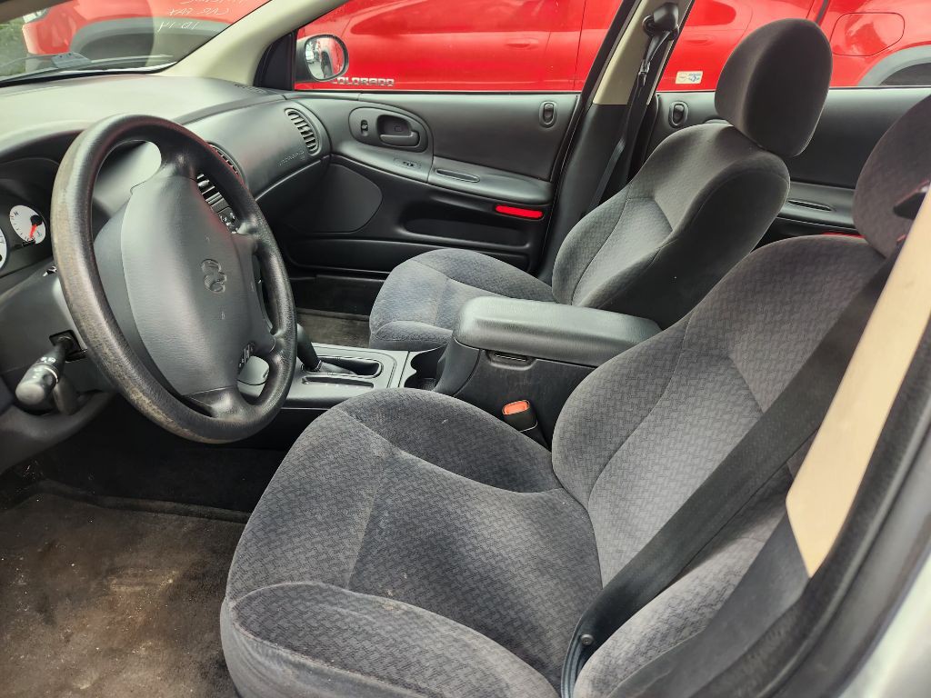 2004 Dodge Intrepid Image 7