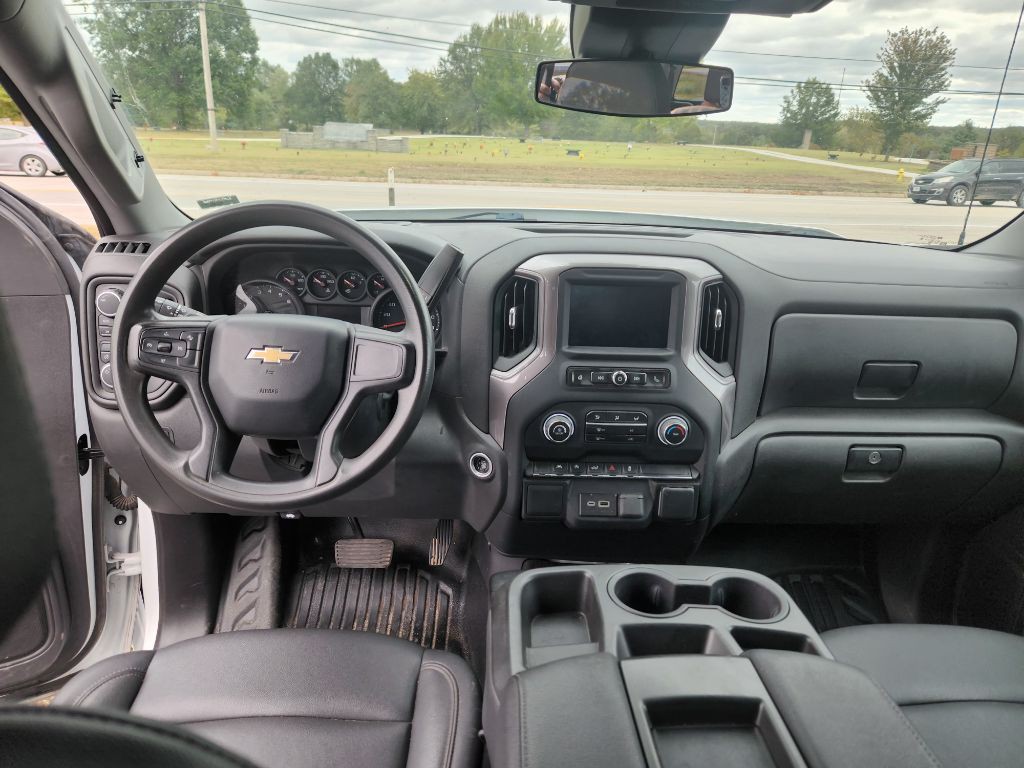2023 Chevrolet Silverado 1500 Image 9