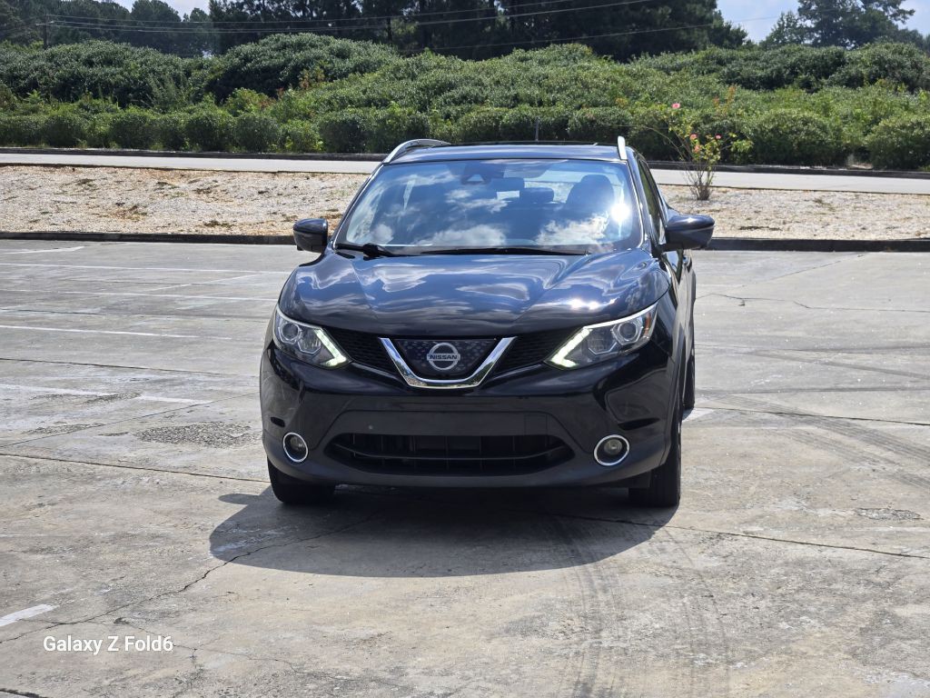 2018 Nissan Rogue Image 2