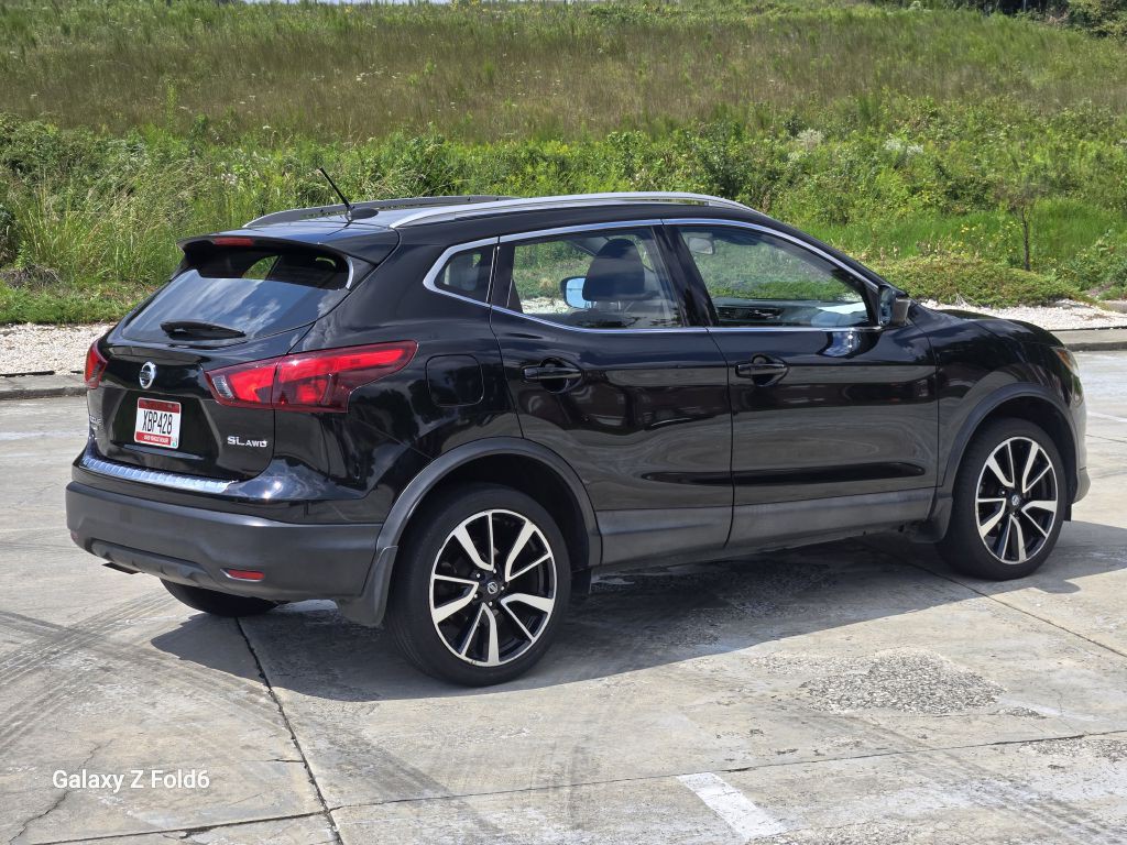 2018 Nissan Rogue Image 4
