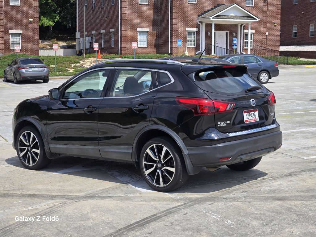 2018 Nissan Rogue Image 6