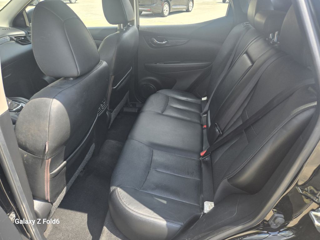 2018 Nissan Rogue Image 9