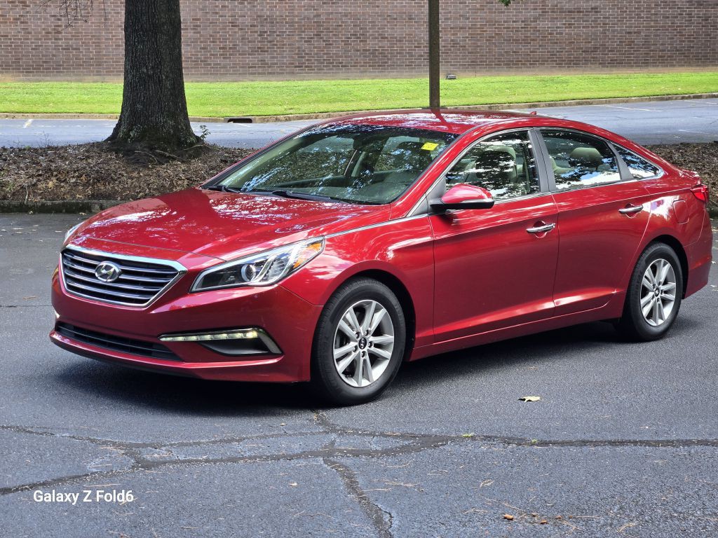 2015 Hyundai Sonata Image 1