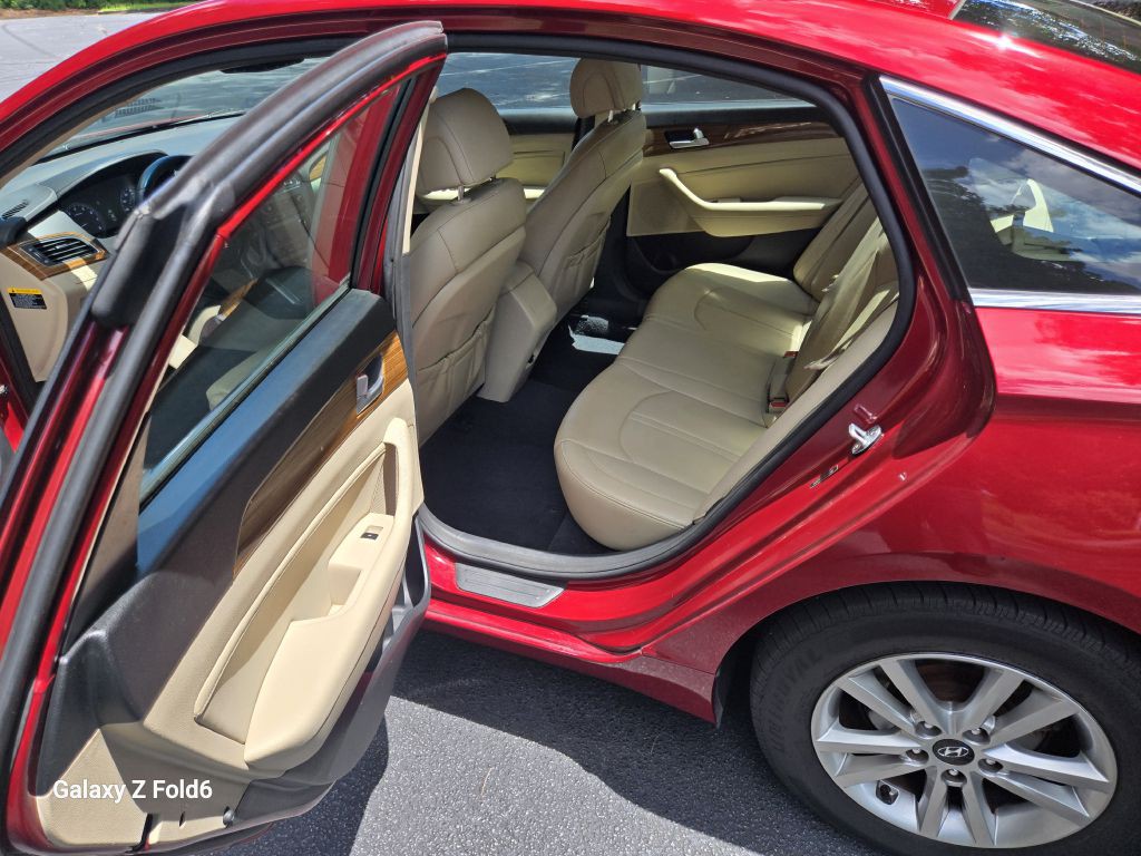2015 Hyundai Sonata Image 8