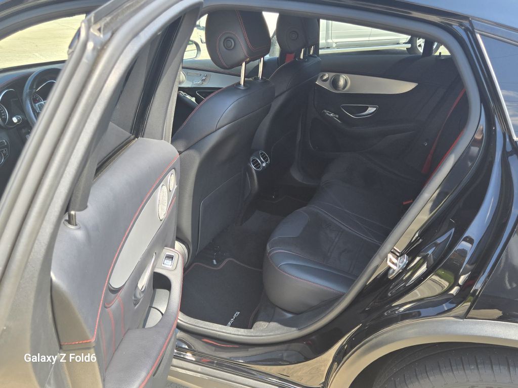 2018 Mercedes-Benz GLC-Class Image 9