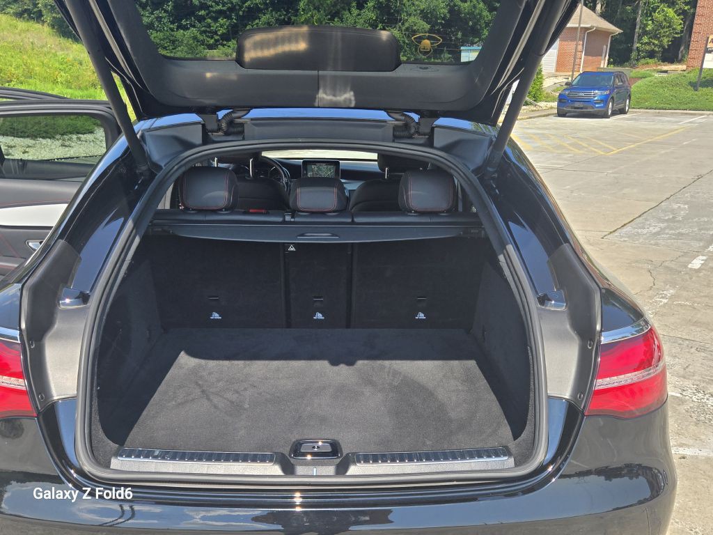 2018 Mercedes-Benz GLC-Class Image 12