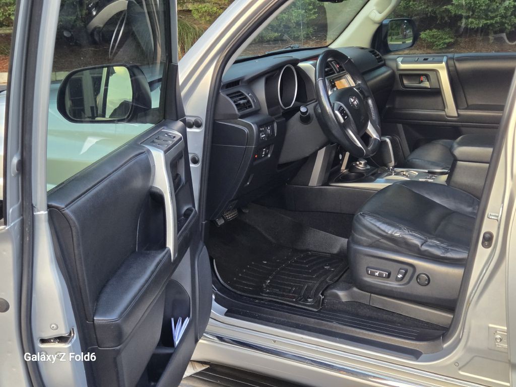 2010 Toyota 4Runner Image 9