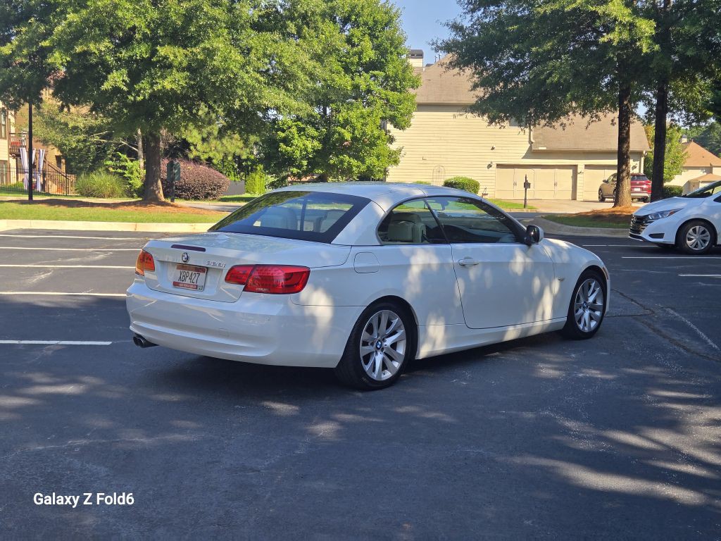 2012 BMW 3 Series Image 5