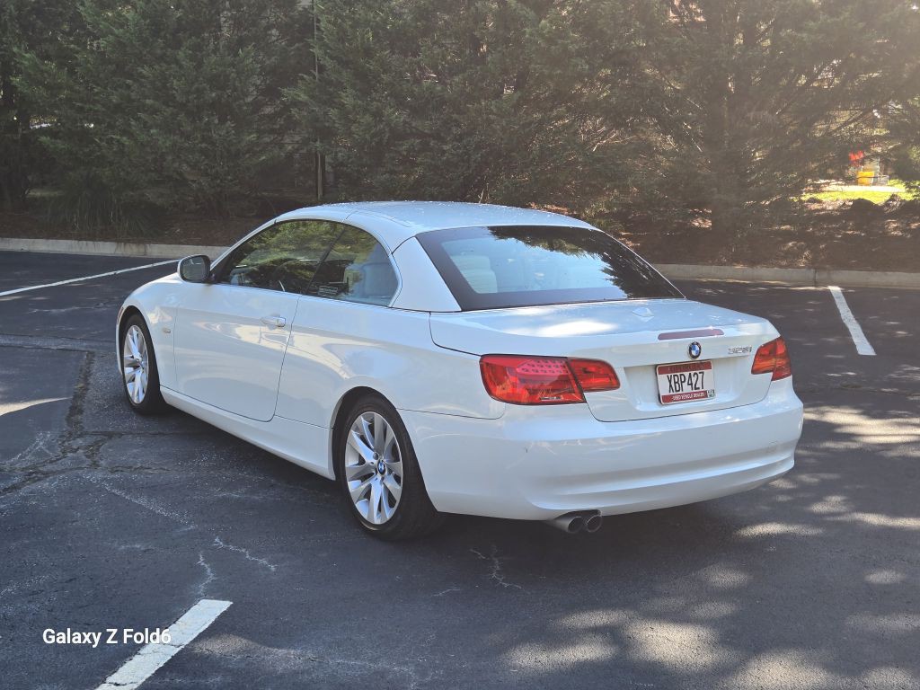 2012 BMW 3 Series Image 7
