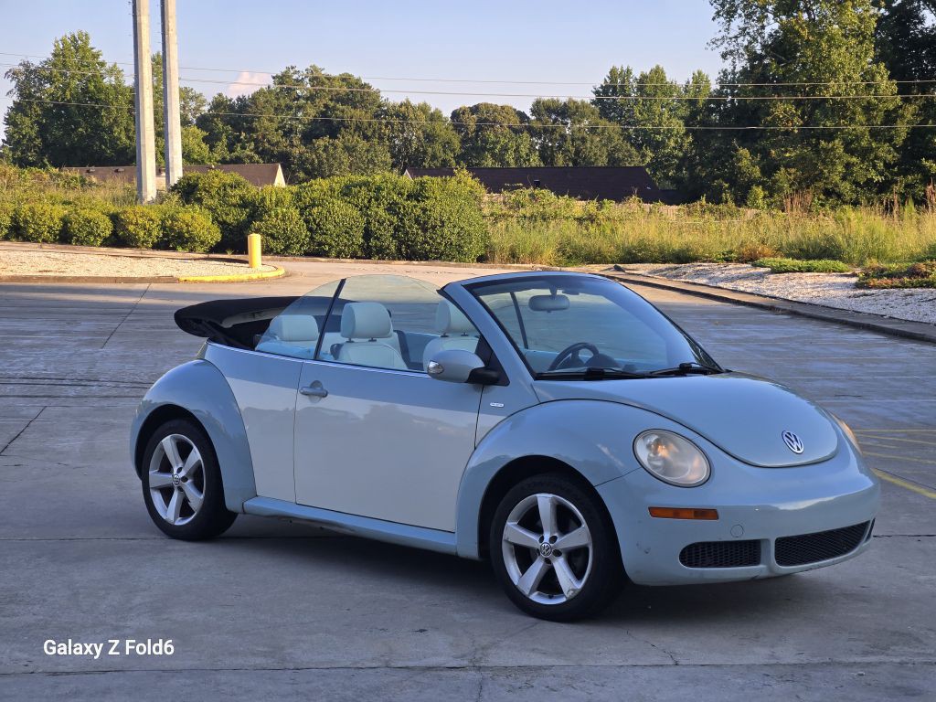 2010 Volkswagen Beetle Image 13