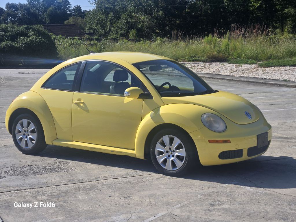 2009 Volkswagen Beetle Image 3