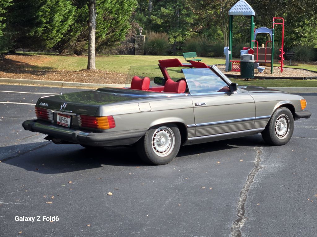 1976 Mercedes-Benz SL-Class Image 4