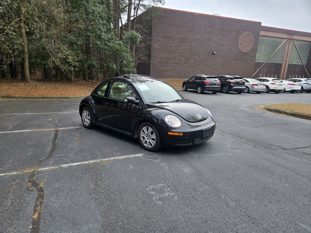 2010 Volkswagen Beetle Image 3