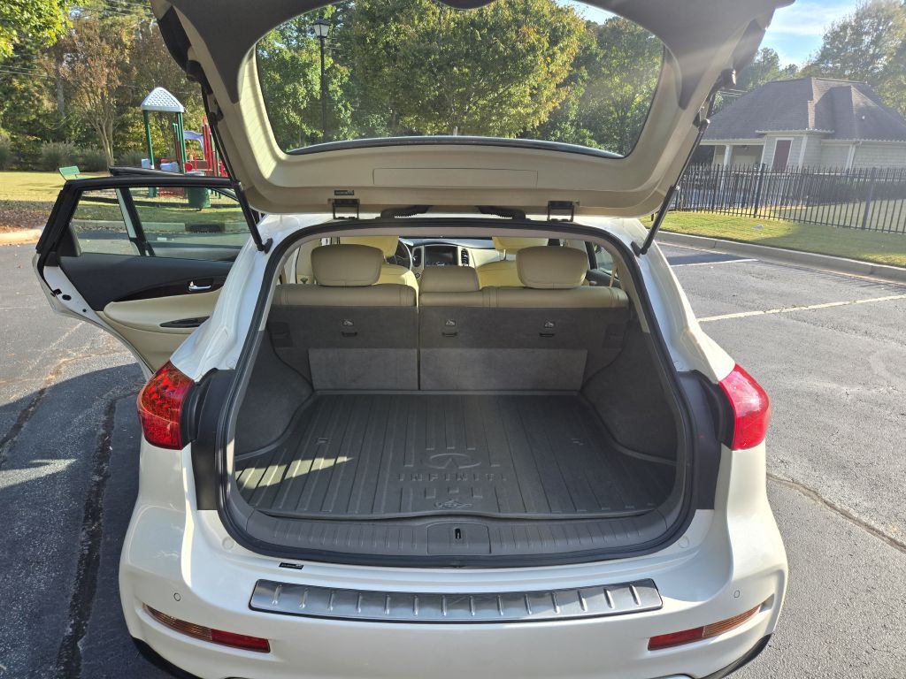 2016 INFINITI QX50 Image 9