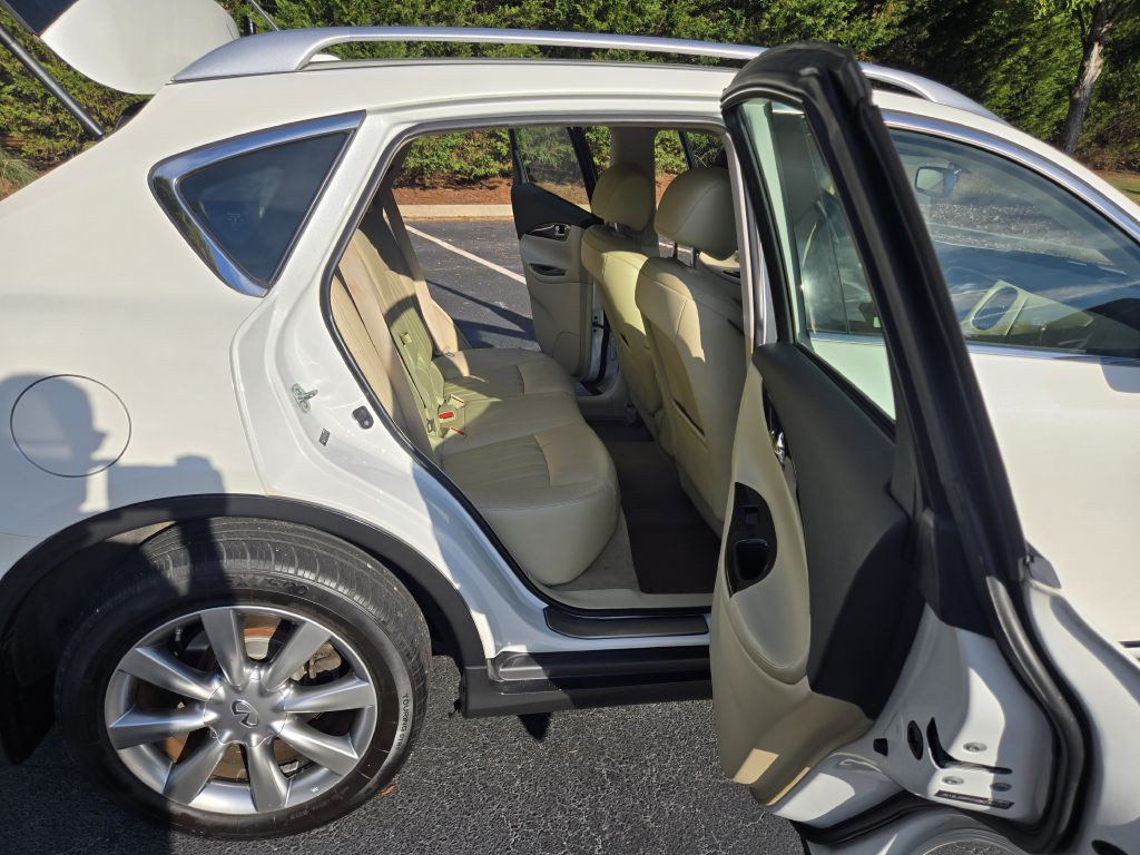 2016 INFINITI QX50 Image 10