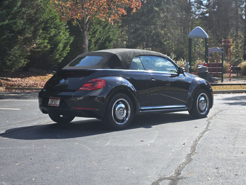 2015 Volkswagen Beetle Image 6