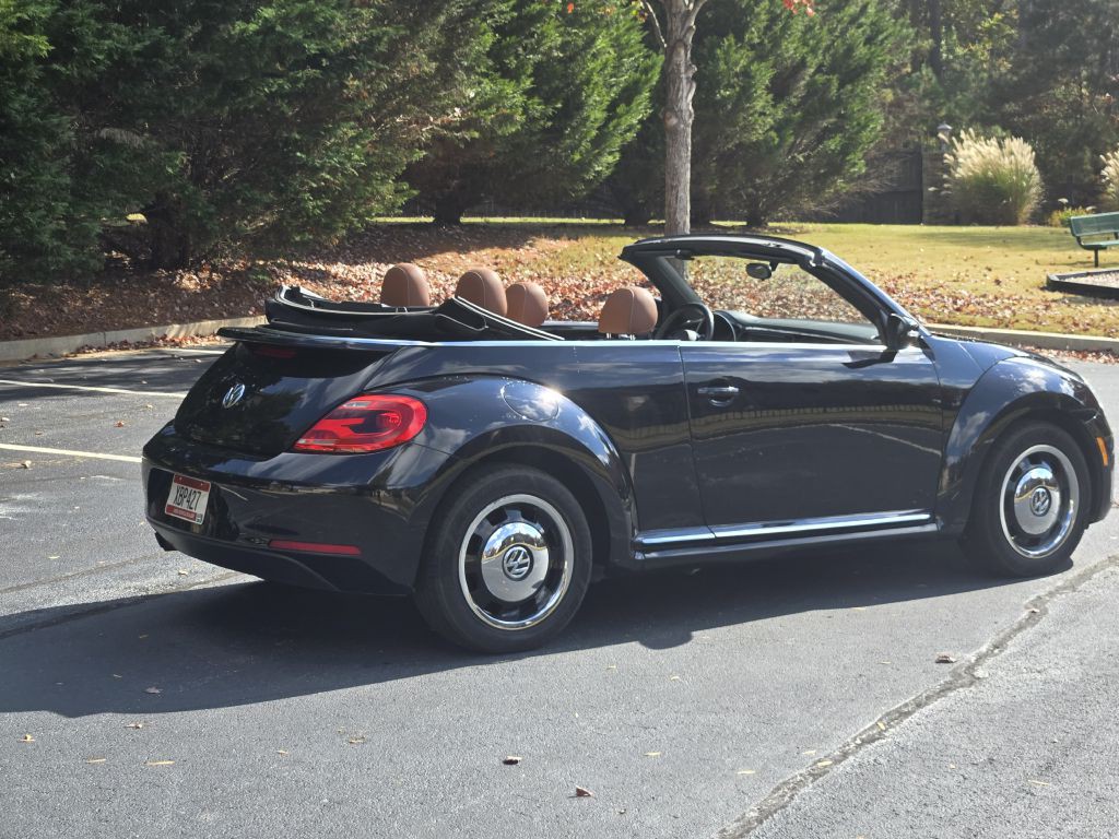 2015 Volkswagen Beetle Image 13