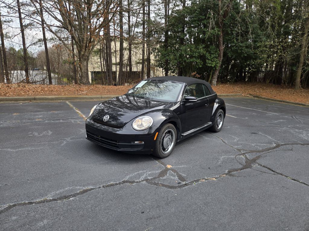 2015 Volkswagen Beetle Image 1