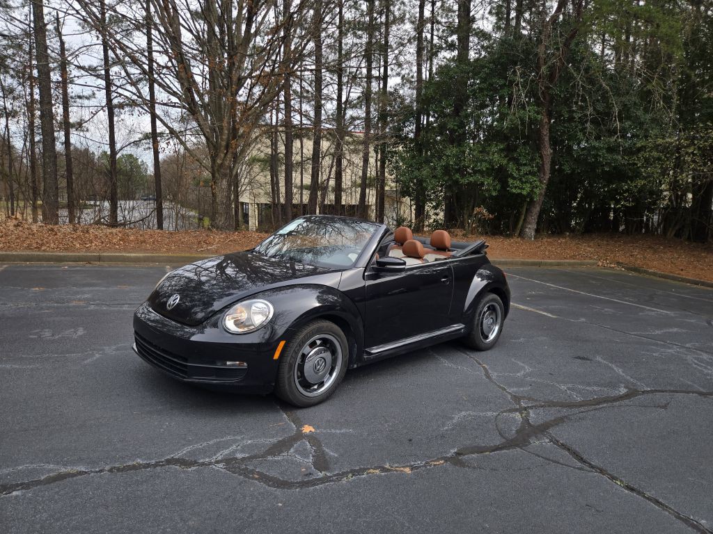 2015 Volkswagen Beetle Image 9