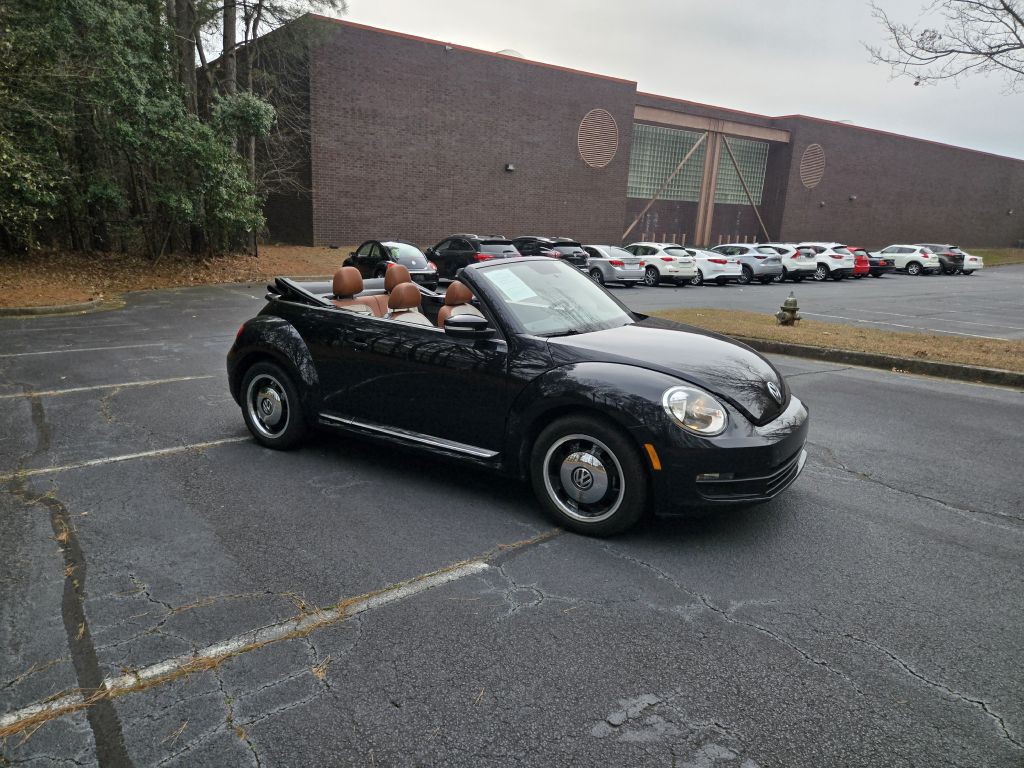 2015 Volkswagen Beetle Image 11