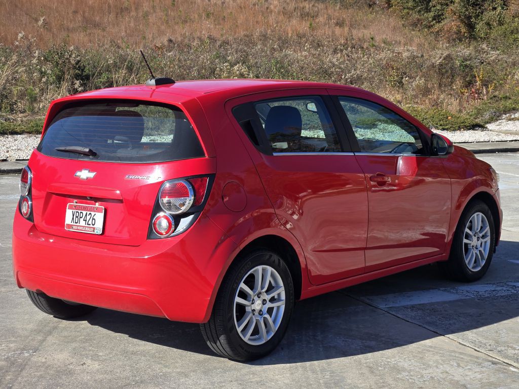2015 Chevrolet Sonic Image 4