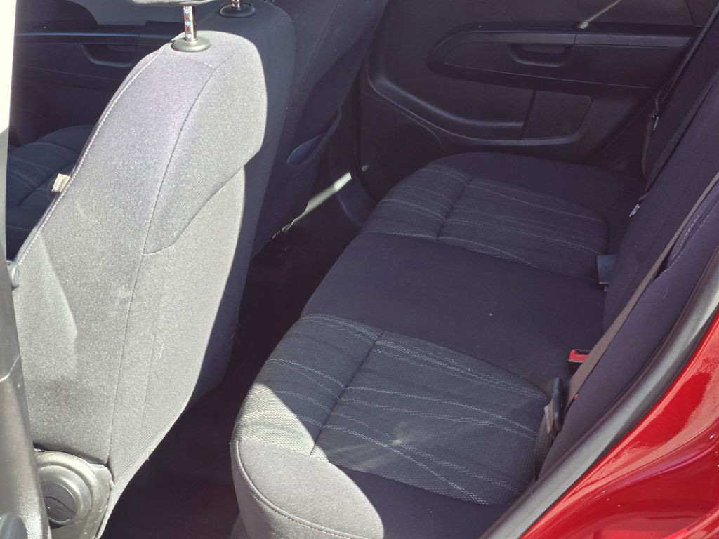 2015 Chevrolet Sonic Image 8